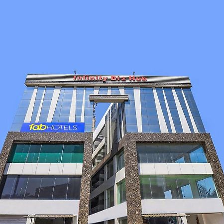 Fabhotel Code Σουράτ Εξωτερικό φωτογραφία