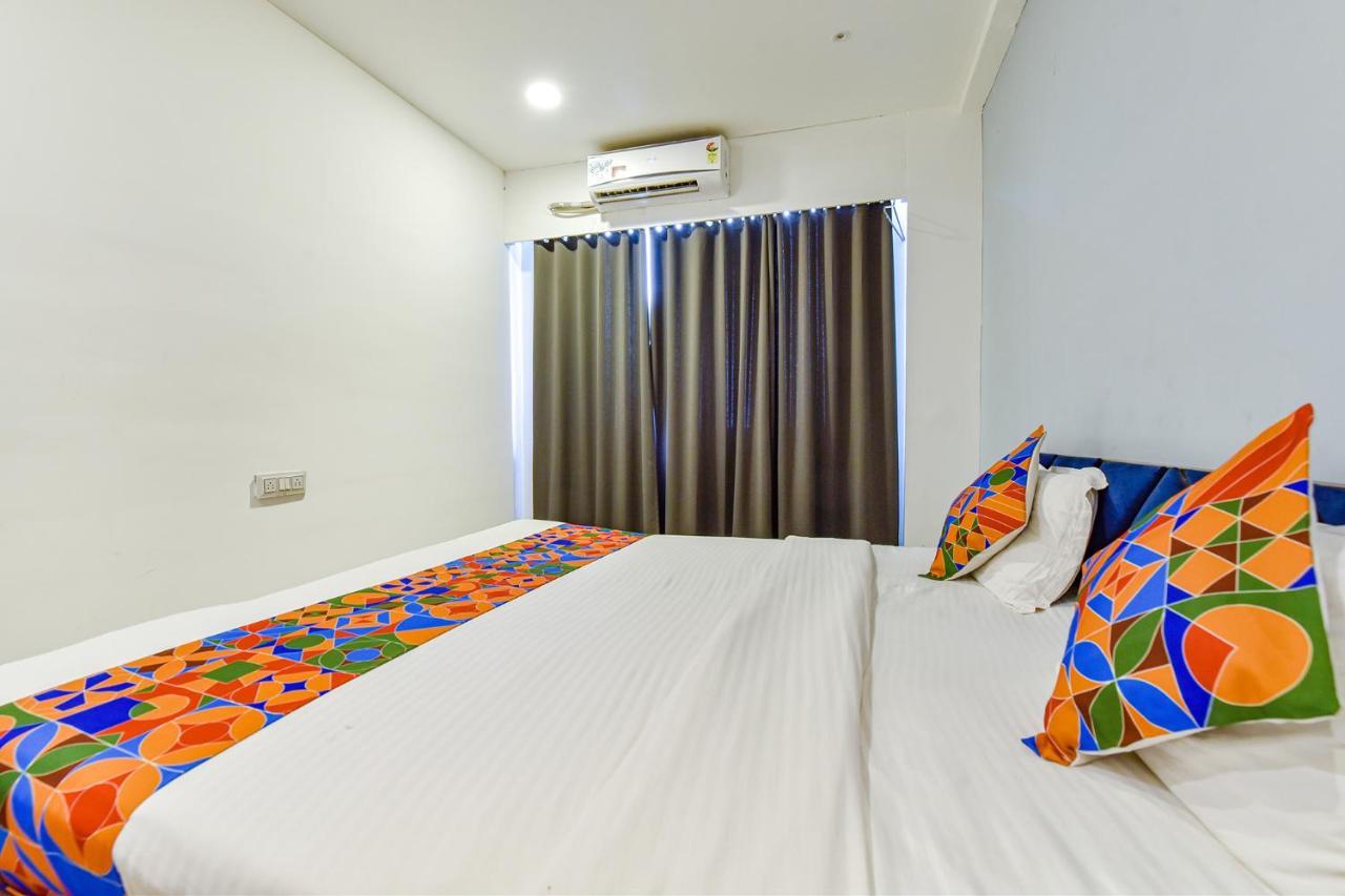 Fabhotel Code Σουράτ Εξωτερικό φωτογραφία