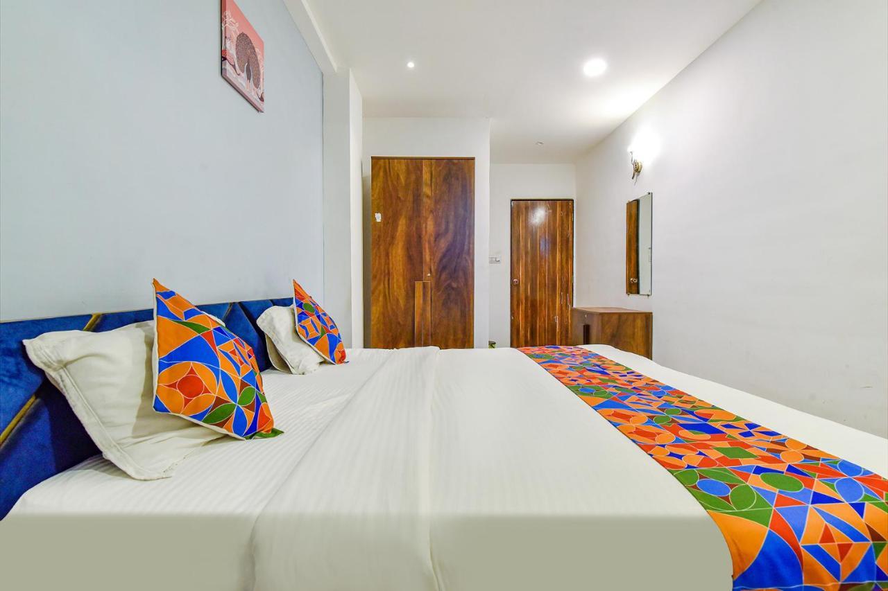 Fabhotel Code Σουράτ Εξωτερικό φωτογραφία